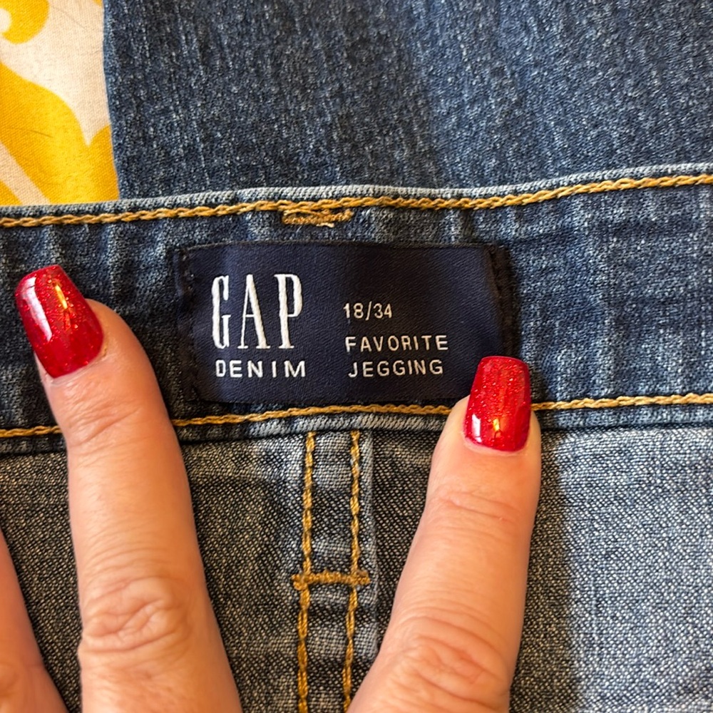 GAP 18/34 Favorite Jegging